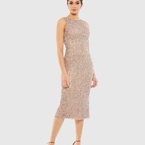 Mac Duggal #5526 size 12‎ sleeveless sequined midi sheath dress